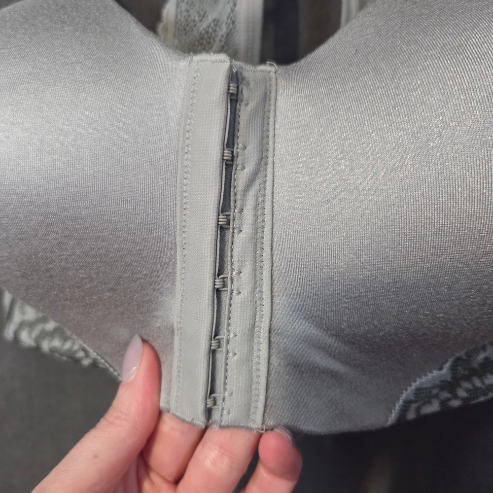 Cacique Bra Womens 36DD Gray Lace Racerback Front Close No-Wire NEW - Picture 5 of 11